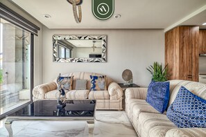 Apartment, Accessible | 2 bedrooms, Internet