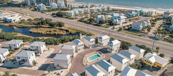 Cottages at Tannin 9 - Two Pools - Easy Beach Access - Signature Properties