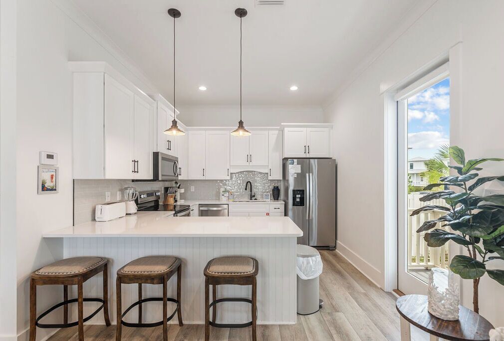 冰箱、微波炉、烤箱、炉灶