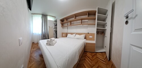 Charming 2-bedroom flat near center in marvelous Sibiu
