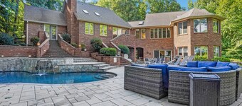 Luxurious Private Lakefront Paradise 5 Bedroom Home by RedAwning