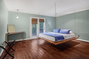 House, 5 Bedrooms | 5 bedrooms, laptop workspace, free WiFi