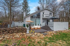 Cottage, 2 Bedrooms | Exterior - Pocono Scandinavian Cottage 2 Bedroom Cottage by RedAwning (Tobyhanna)