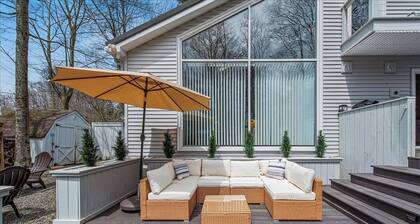 Pocono Scandinavian Cottage 2 Bedroom Cottage by RedAwning