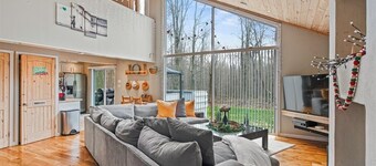 Pocono Scandinavian Cottage 2 Bedroom Cottage by RedAwning