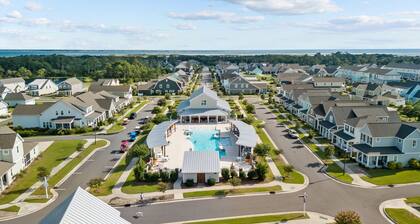 Conch Tales fun, lakeside retreat in amenity filled Beau Coast. New rental!