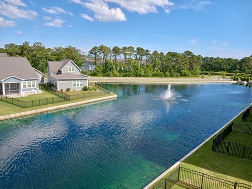 Conch Tales fun, lakeside retreat in amenity filled Beau Coast. New rental!