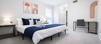 Curated Warm 2BR in A+ Location w/ Great amenity