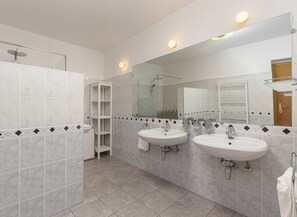 Comfort Apartment, Garden View | Bathroom
