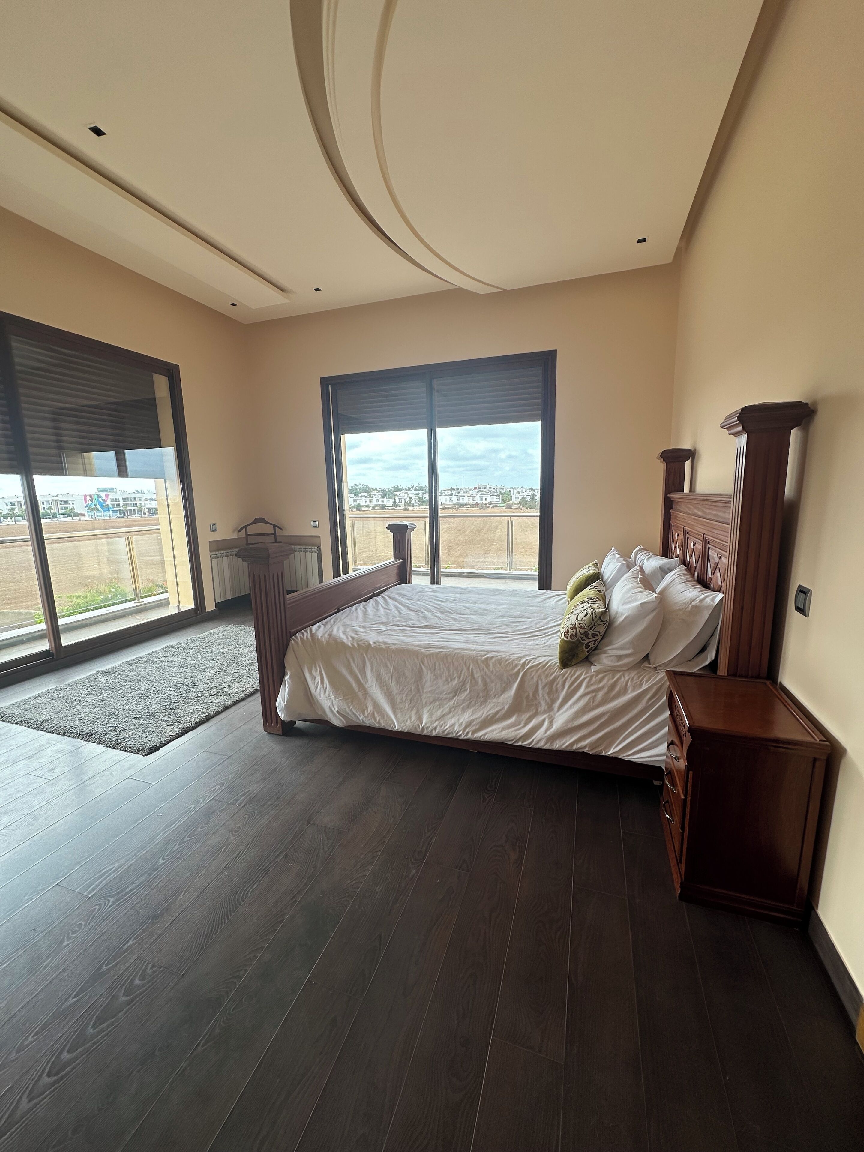 4 bedrooms, WiFi, bed sheets