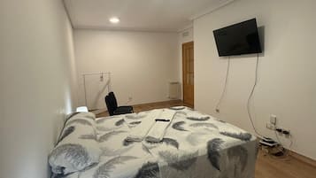 Standard Double Room | Free WiFi