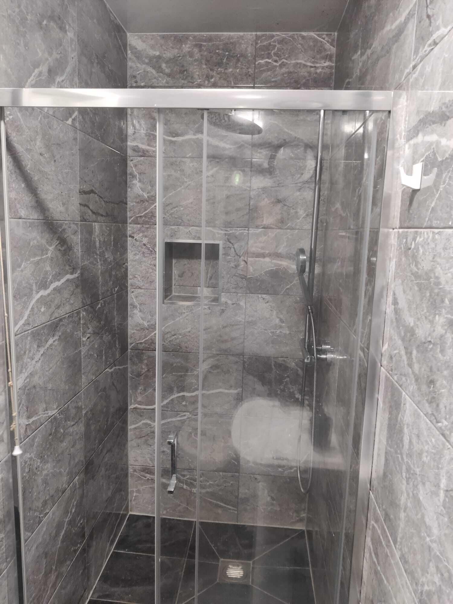 Bidet, towels, soap, shampoo