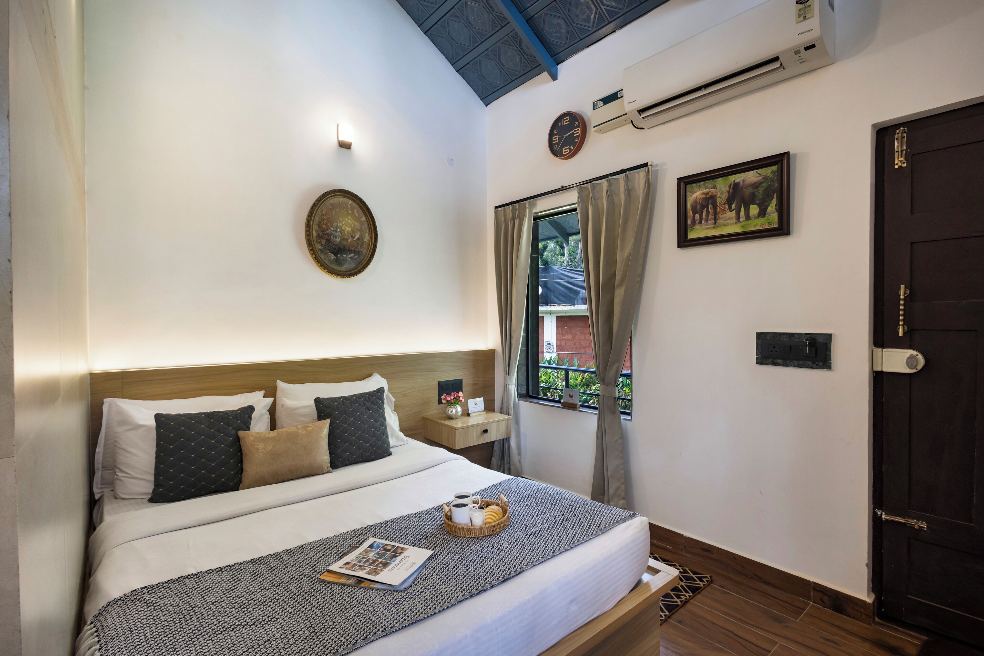 Standard Room | Egyptian cotton sheets, premium bedding, free WiFi, bed sheets