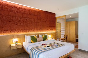 Executive Room | Egyptian cotton sheets, premium bedding, free WiFi, bed sheets - Avocado Cottages by Alaya stays (Somvarpet)