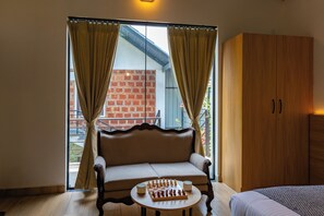 Premium Room | Egyptian cotton sheets, premium bedding, free WiFi, bed sheets - Avocado Cottages by Alaya stays (Somvarpet)