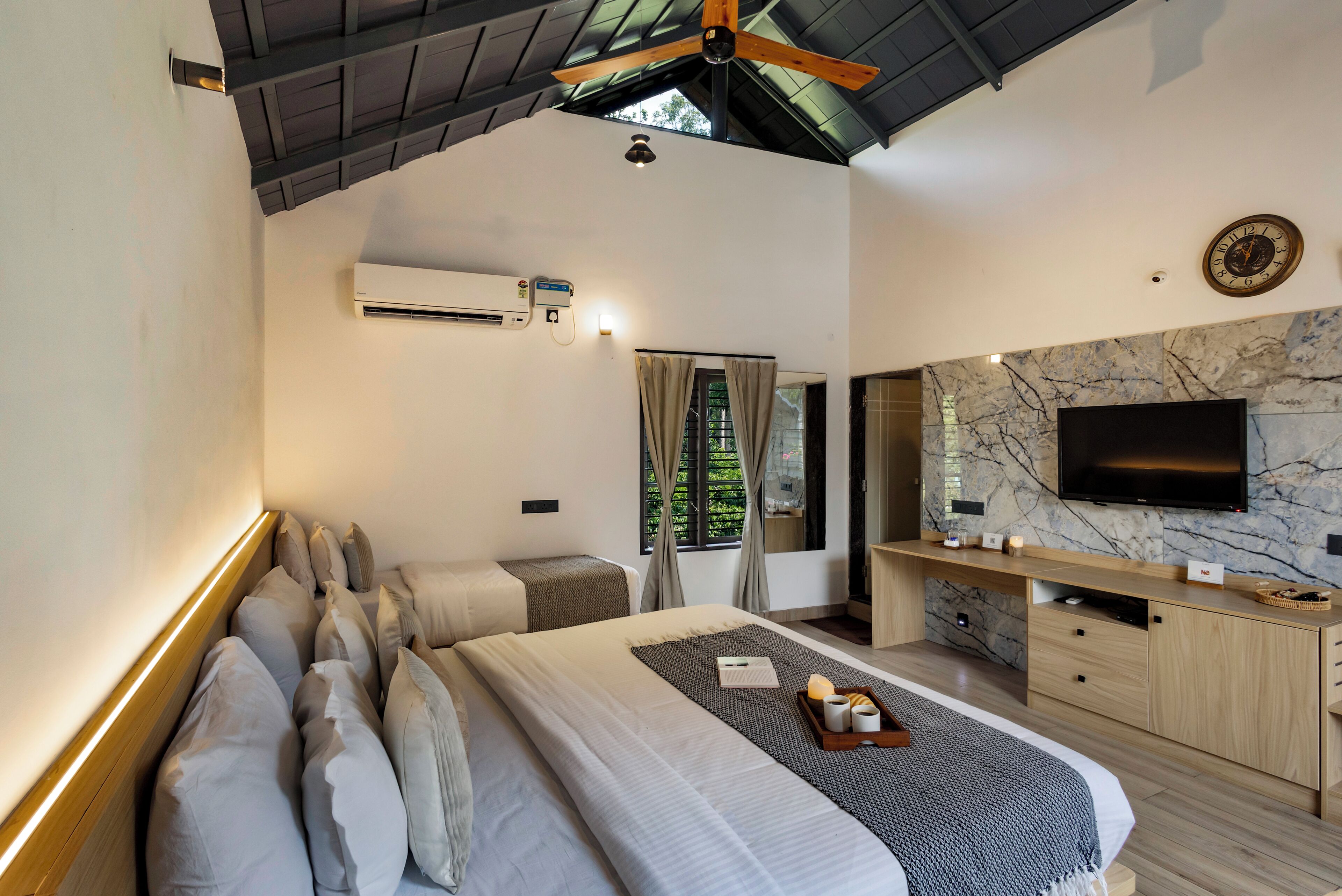 Premium Room | Egyptian cotton sheets, premium bedding, free WiFi, bed sheets
