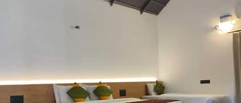 Luxury Villa | Egyptian cotton sheets, premium bedding, free WiFi, bed sheets