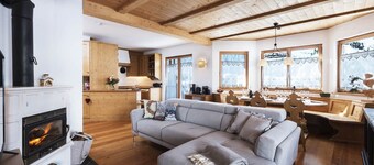 Holiday apartment HERZ: Ski-IN & OUT, luxury & atmosphere for up to 6 people