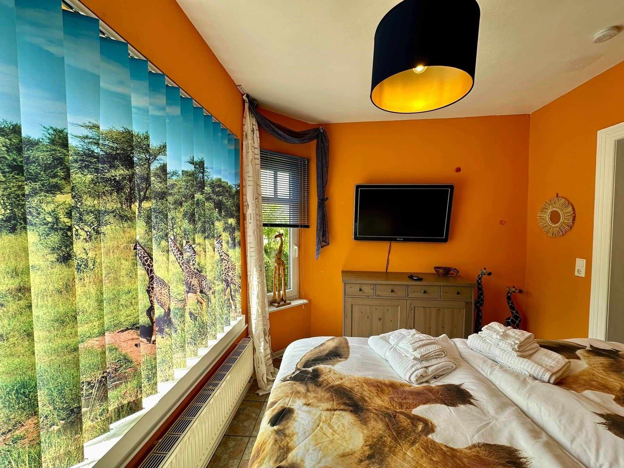 4 bedrooms, in-room safe, iron/ironing board, free WiFi