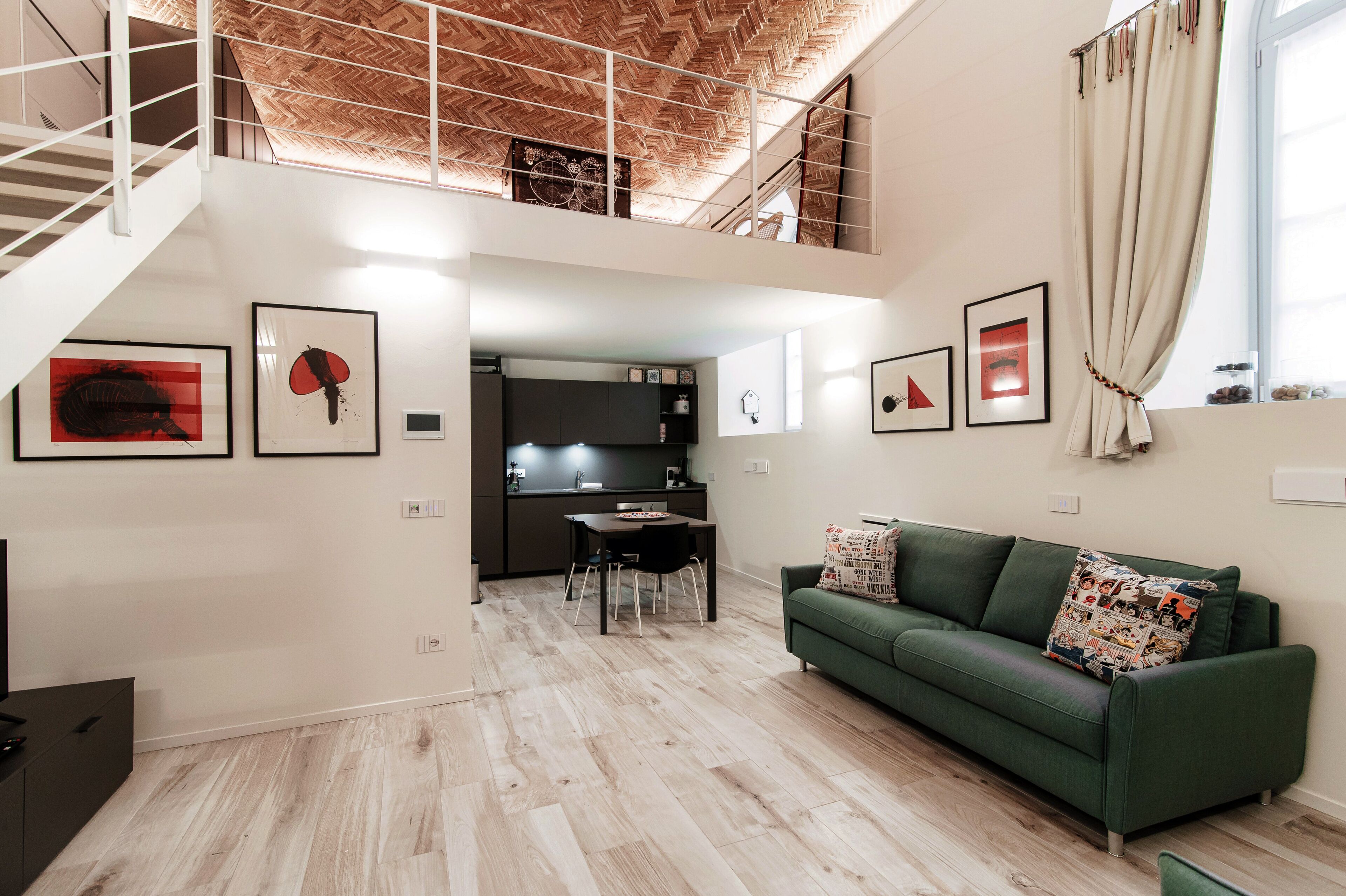 1 chambre, literie de qualité, couette en duvet