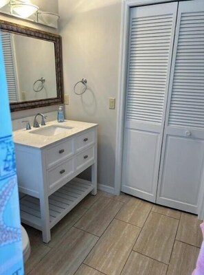 Towels, toilet paper