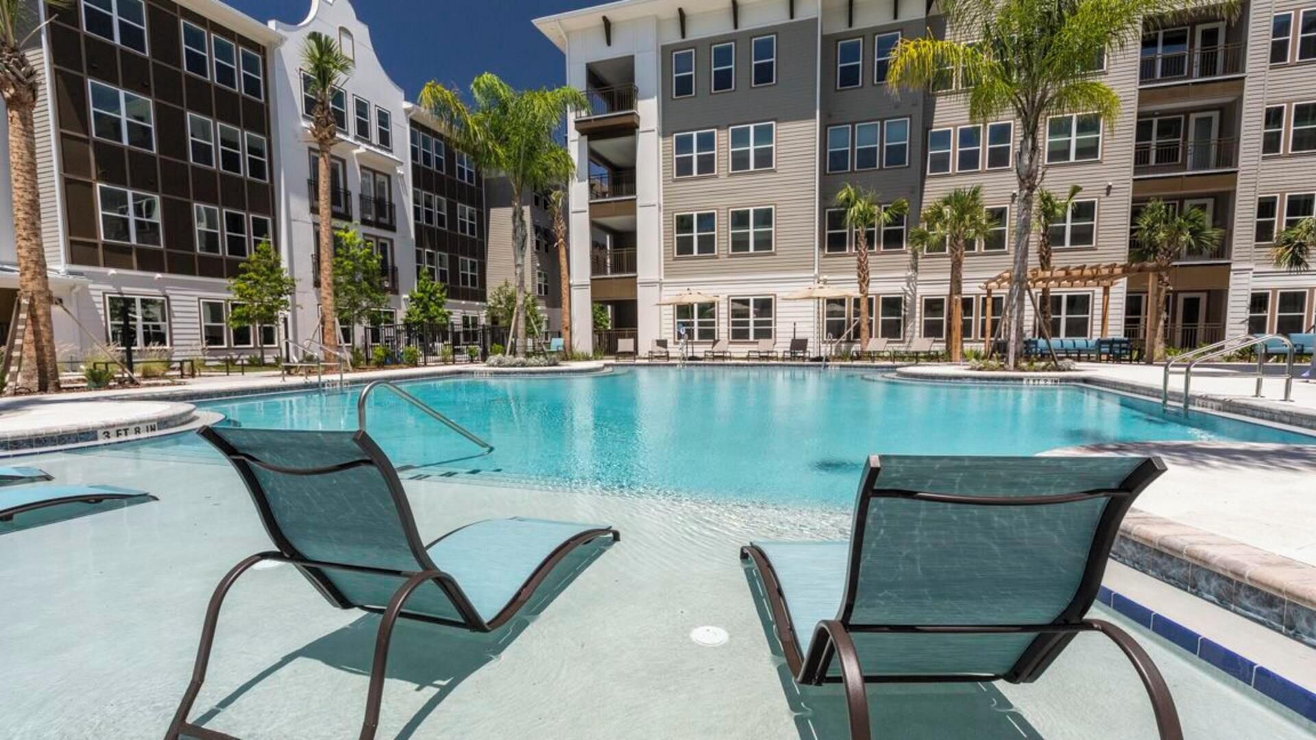 Barsala l 1BD in Jacksonville, Co-Working Space, fast Wi-Fi