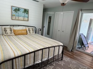 3 bedrooms, iron/ironing board, WiFi, bed sheets - Charming 3-bedroom house with heated pool in peaceful Boynton Beach/near Delray (Boynton Beach)