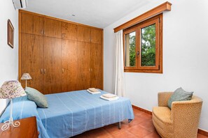 6 habitaciones, tabla de planchar con plancha y wifi gratis 