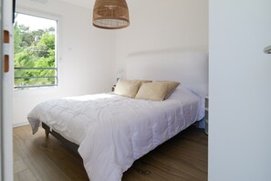 3 habitaciones, tabla de planchar con plancha y wifi gratis 