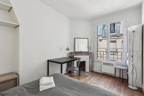 1 bedroom, WiFi, bed sheets