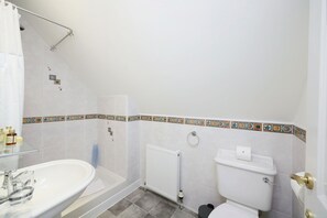 Towels - BRAND NEW REFURBISHED FOR 2024 Bedroom Sleeps 4 - 2 Bathrooms (Bembridge)