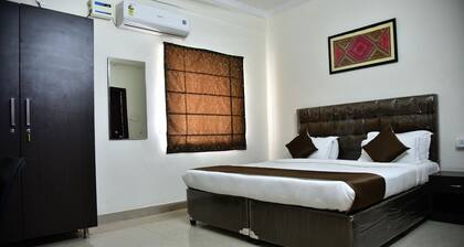 Ssapphire Asta Apartments