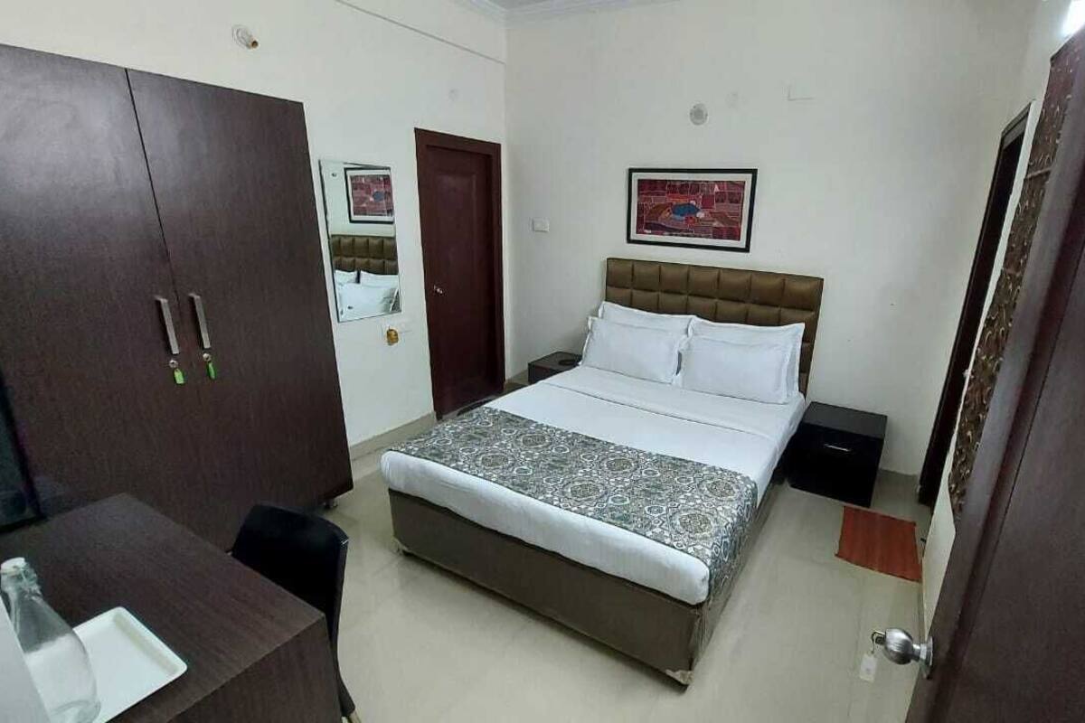 Standard Single Room | 11 bedrooms, desk, laptop workspace, free WiFi
