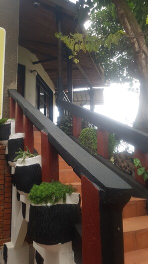 Exterior detail - Stylish three bedroom African-themed holiday home! Private baths and kitchen. (Kampala)