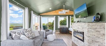 Romantic Lake Haven - Couples' Cabin