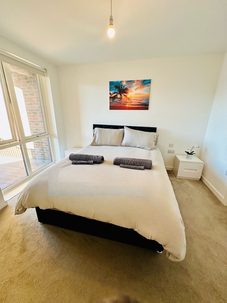 stylish apartment in zone 2 London Vrbo