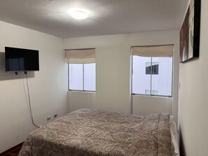 Apartment | 3 bedrooms, iron/ironing board, free WiFi, bed sheets - 3bed Apt in Miraflores - Free Wifi, Free Parking (Lima)