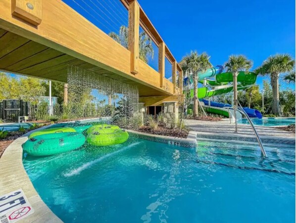 Outdoor pool, a heated pool - Weekly Deal! 10% Off – 3 Masters, Pool, Themed Rooms & 1 min. walk to Resort (Davenport)