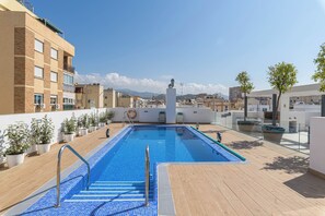 Piscine extérieure (ouverte en saison)