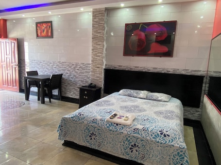 Deluxe Room, Courtyard View | Free WiFi