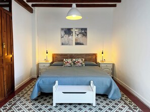 4 Schlafzimmer, Bügeleisen/Bügelbrett, Reisekinderbett, WLAN