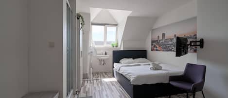 1 quarto, ferros/tábuas de passar roupa, Wi-Fi, roupa de cama