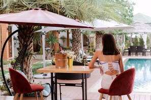 Villa, Bathtub, Pool View ( Number of bedroom for use base on number of guest to stay ) | Terraço/pátio