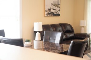 Interior - Charming 1-bedroom villa in Sunset Beach with Kitchen, AC, WiFi 3713 (Sunset Beach)