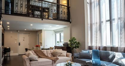 Duplex Penthouse at Historic Mansfield Residence, City Views & Luxury