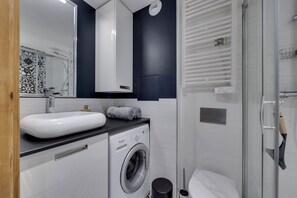 Hårtørrer, håndklæder