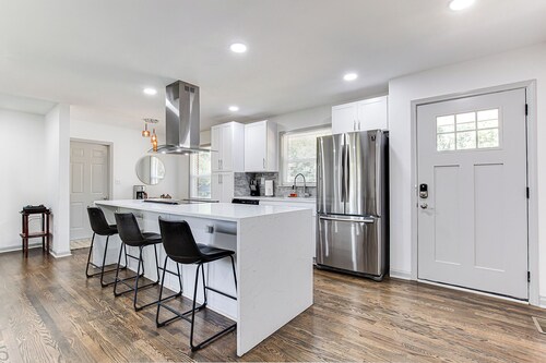 3-bedroom bungalow 10 minutes from Midtown Atlanta 