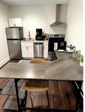 Private kitchen - Homey 1BR with Style & Amenities (Greenville)