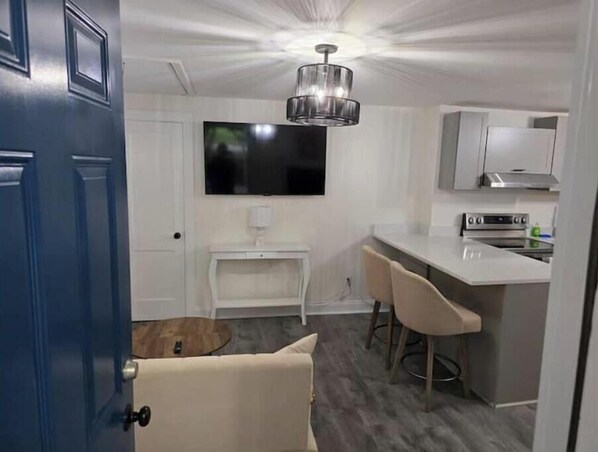 Interior - 1BR with Picnic Area & Fire Pit (Greenville)