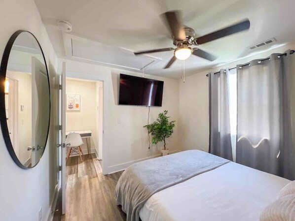 1 bedroom, desk, iron/ironing board, free WiFi